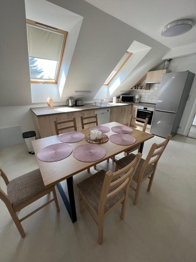 Janhaz Apartman Revfueloep 外观 照片