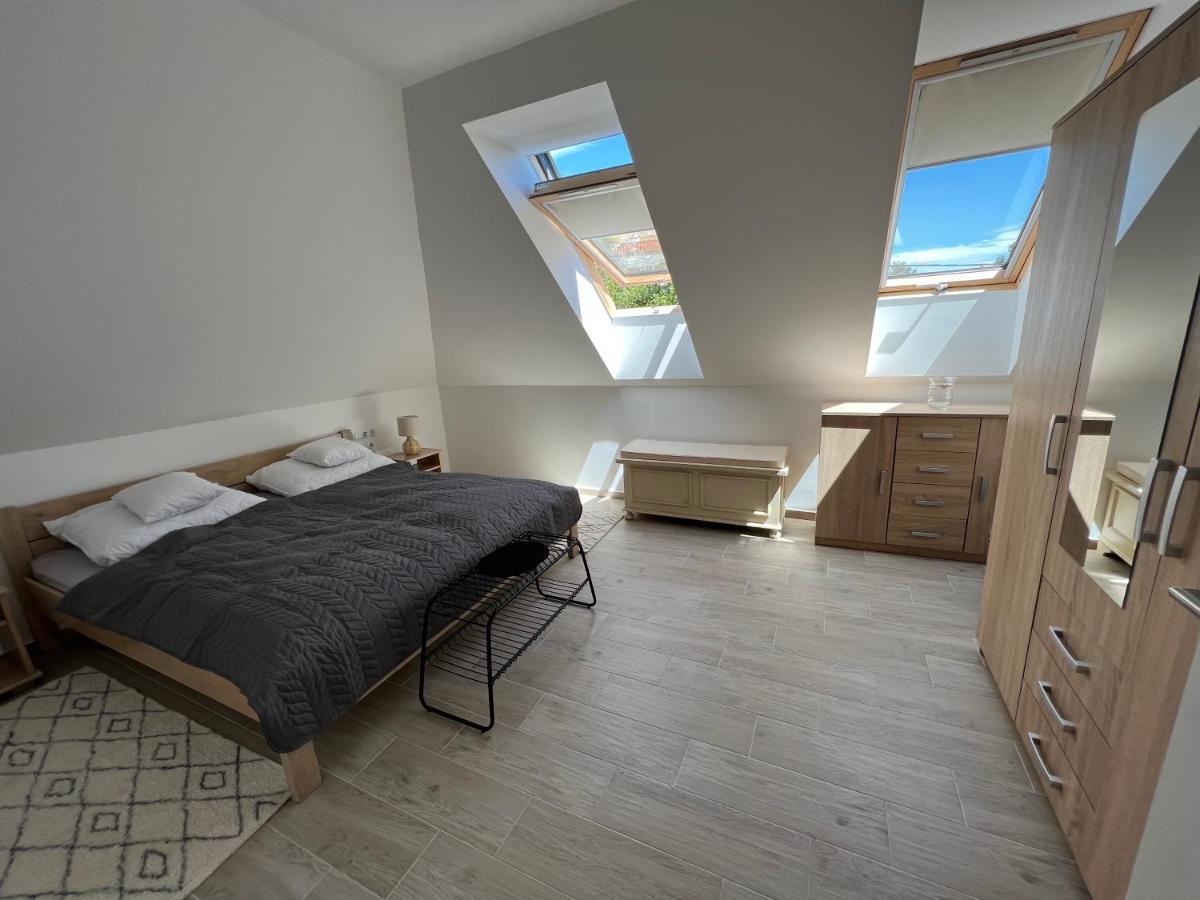Janhaz Apartman Revfueloep 外观 照片